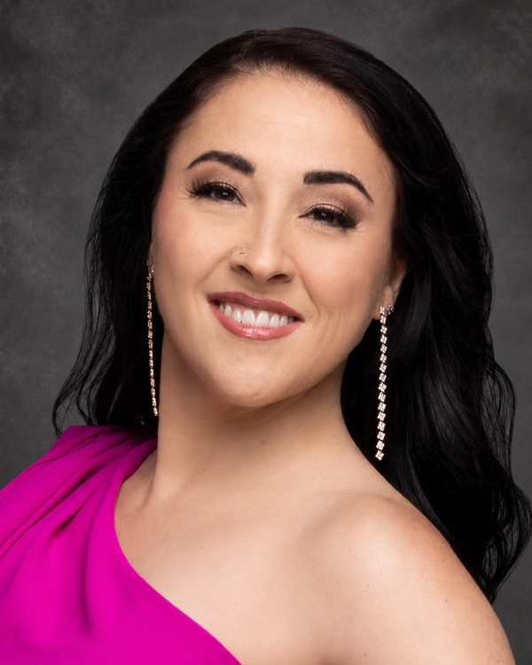 Sara Kennedy, soprano